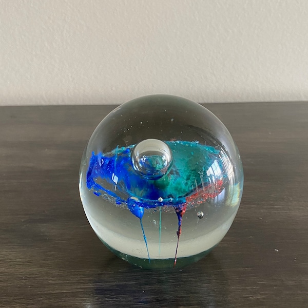 Vintage Modernist Floral Art Glass Paperweight, Colorful Red Blue Teal MOD Flowers, Bubble Center, Hand Blown Art Glass Ball, Office Decor