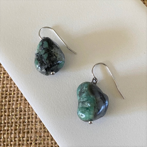 Green stone dangle earrings sale