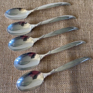 Vintage Silver Plate Spoons, Set of Five 1847 Rogers Bros FLAIR Teaspoons, Mid Century Spoons, Silver Teaspoons, Event Flatware