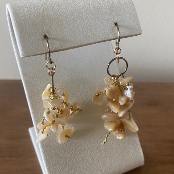 Vintage LUC Multi Strand Floating MOP Shell Chip … - image 7