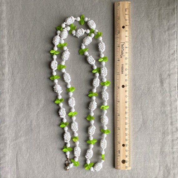 Vintage 1960's MOD Floral Bead Necklace, 48" Long… - image 6