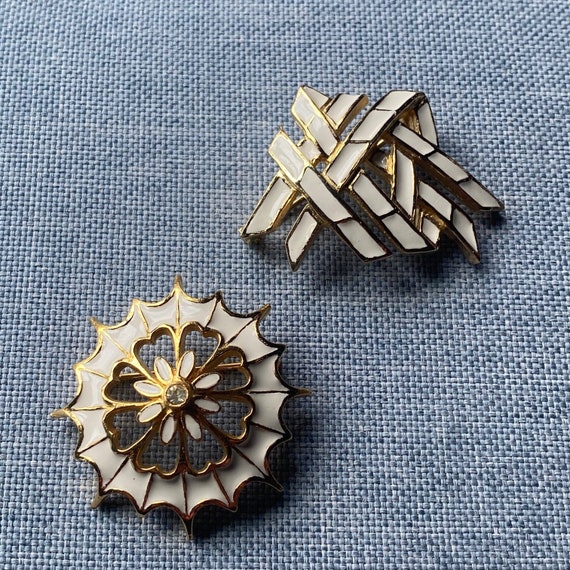 Vintage Signed Polcini Brooch Pins, Gold Tone Ivo… - image 1