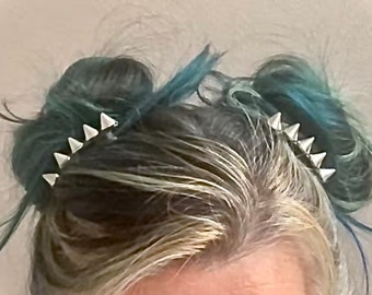 pair of spiked barrettes, cone studded silver hair clip, kawaii hair, festival accessory punk eighties nineties fashion early 2000s Stud 90s