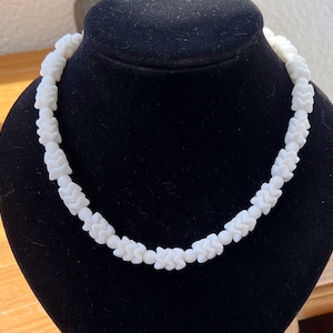 Vintage Art Deco White Czech Glass Necklace