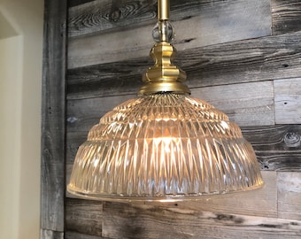 Gold Glitz Large Cut Glass Pedant