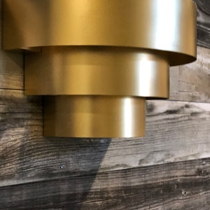 Gold Art Deco / wall sconce