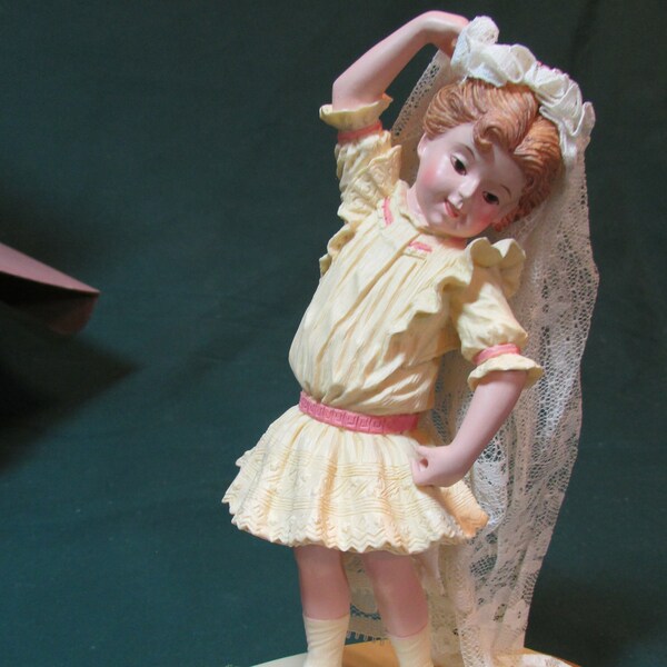 The Bride by Maud Bogart – H1313 – 1987 – Has Cert & Box - Porcelain Figurine