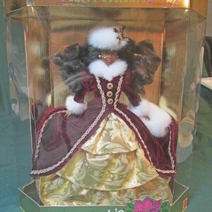 1996 Happy Holidays Barbie Doll NRFB 15647 Special Edition African