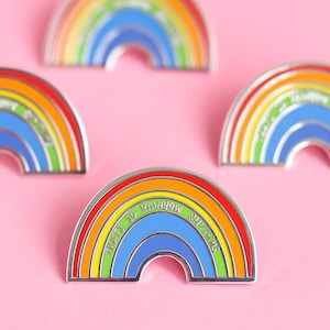 Peep Show That&#39;s So Rainbow Rhythms Hard Enamel Pin Badge - Mark Corrigan - Jeremy Osborne - Super Hans - TV Series - Comedy