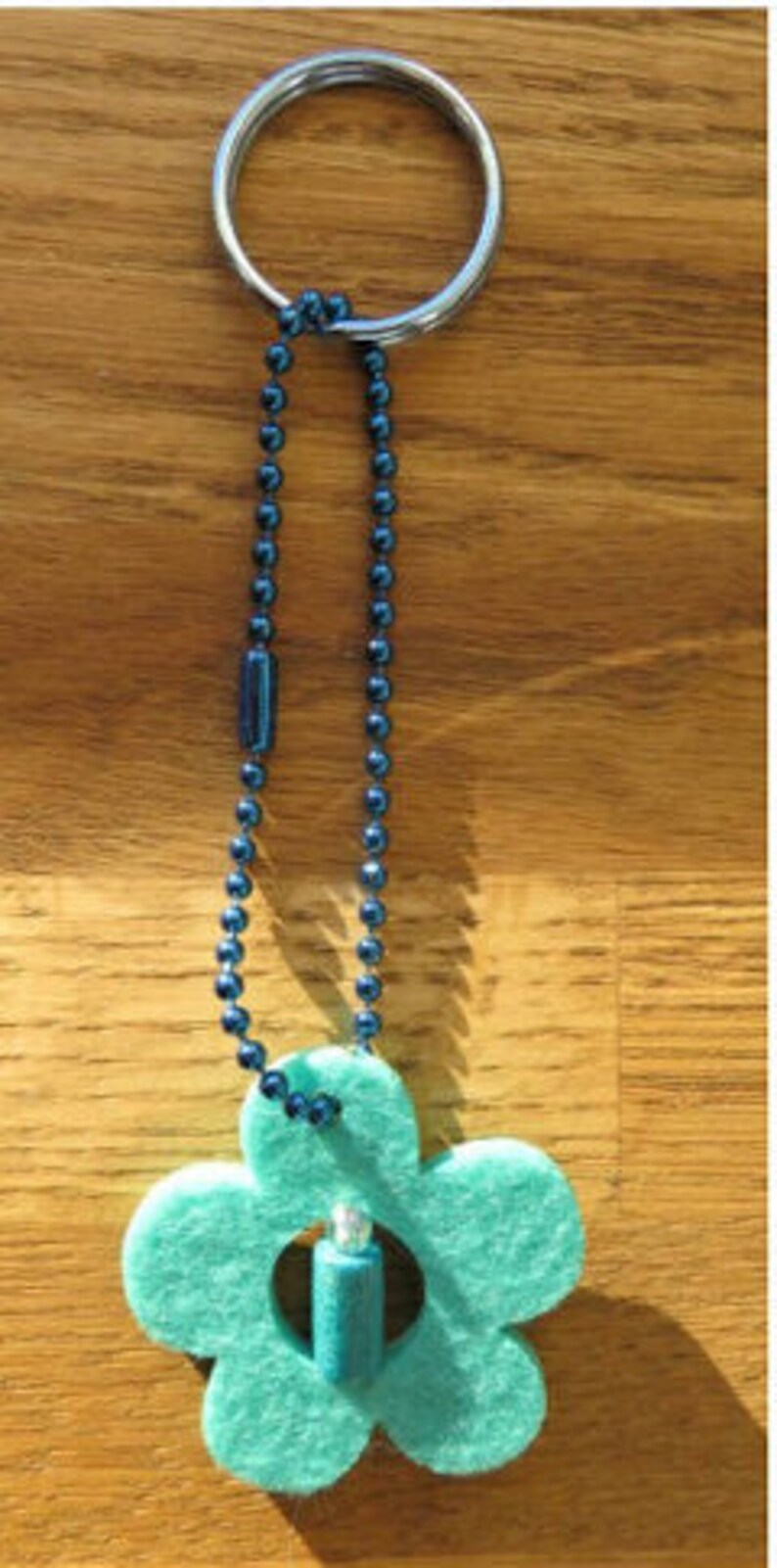 Felt flower keyrings réf.16203 Etsy