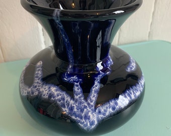 VTG Blue Mountain Pottery blue stripped vase - lava style vase - collection - flower vase - BMP cobalt blue // Made in Ontario, Canada