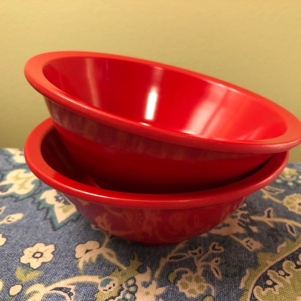 Red melmac melamine bowl duo - plastic dish retro camping - 1970 collection - bowls - retro kitsch // Made in Canada