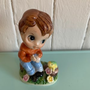 VTG boy with frog big eye figurine Giftcraft - collector - hand painted little boy figurine - frog lover // Fabriquée en Corée