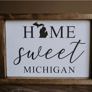Home Sweet Michigan / Mitten State / Michigan Love / Home / Michigan / Michigan Made / Wood Signs / Home Decor / Signage / Wall Hanging