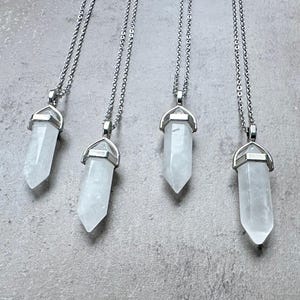 Clear Quartz Crystal Necklace, Natural Clear Quartz Pendant Necklace, Long Necklase, Clear Quartz Silver Point Necklace for Man & for Women