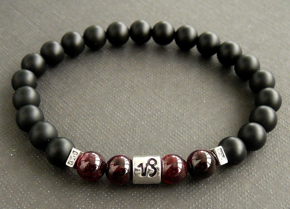Capricorn Bracelet Zodiac Bead Bracelet January Birthstone