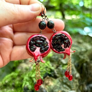 Pomegranate earrings with garnet seeds Garmet pomegranate Persephone Halloween jewelry earrings Realistic fruit jewellery long red earrings