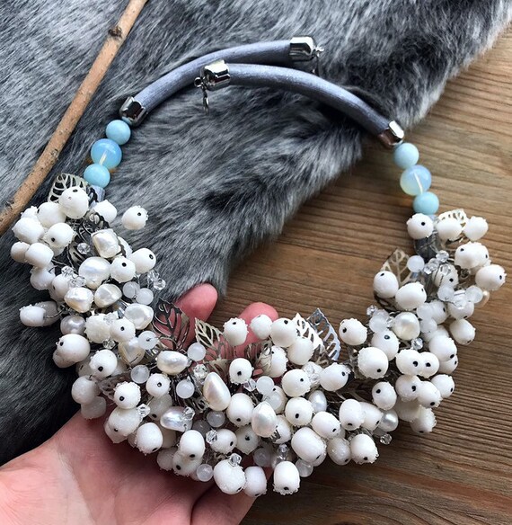Frosting White Berry Necklace With Pearl Aquamarine Winter Wedding Bride Jewelry Snowberry Necklace Christmas Gift Unusual Frosted Jewelry Etsy UK