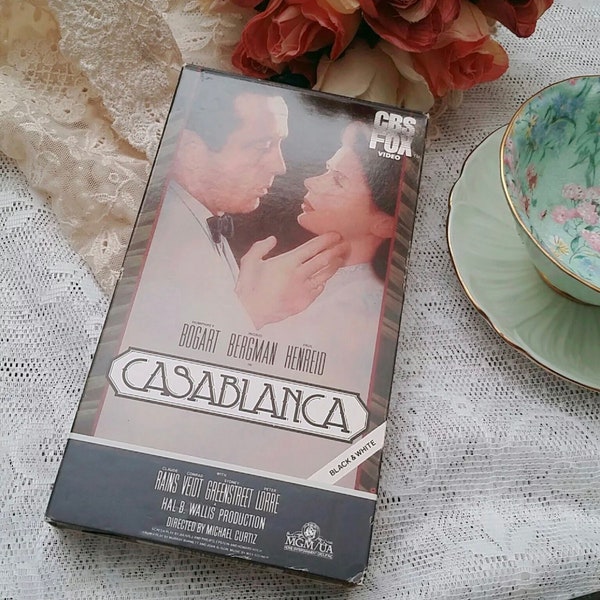 Casablanca black and white VHS. Oscars/ Academy award winning film. best picture.