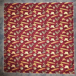 NCAA University of Minnesota College Football Head Bandana ~~ One Size "Medium" ~~ Approx. 21 1/4" Square