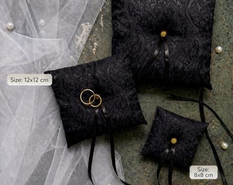 Cojín negro para anillos de boda: Decoración gótica para bodas