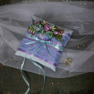 Dusty Blue Lavender Ring Bearer Pillow Wedding Ring Pillow Rustic Wedding Ring Display Linen Flower ring holder Lace ring pillow Linen