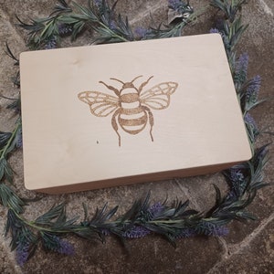 Large wood memor/keepsake box Bee ,engraved, unique, personalised wishes and dreams