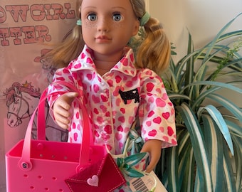 Pink bogg bag with valentines card