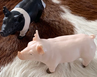 Little Buster Show Pig Figurine