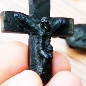 Crucifijo escultura en reducción
