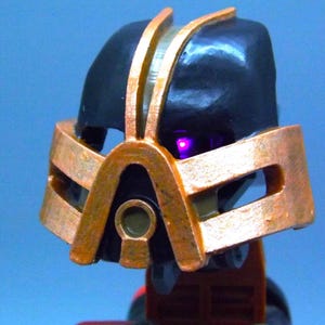 Noble Kanohi Kakama - Mask of Speed
