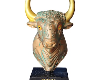 Minoan Minotaur Ancient Greek Mythology Head Bull Statue Resin Green Gold 13cm