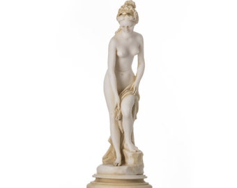 Helen of Troy vintage ivorina statuette 1960