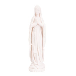 Virgin Mary Praying Mother of Jesus Madonna  Statue Alabaster 8.6 Inches