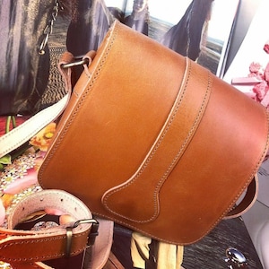 Leather shoulder bag handmade design natural beige brown black cross body satchel vintage saddle handbag purse l