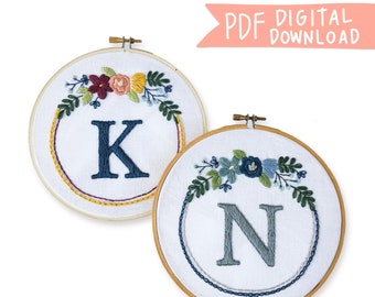 Blumen Alphabet Handstickmuster DIGITAL DOWNLOAD, Alphabet erste Stickmuster, Geschenkideen personalisierte Stickerei