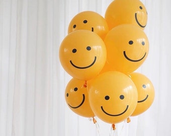 smiley face balloons 12 inch set of 10 / birthday backdrop/ birthday party decoration/ birthday balloons /