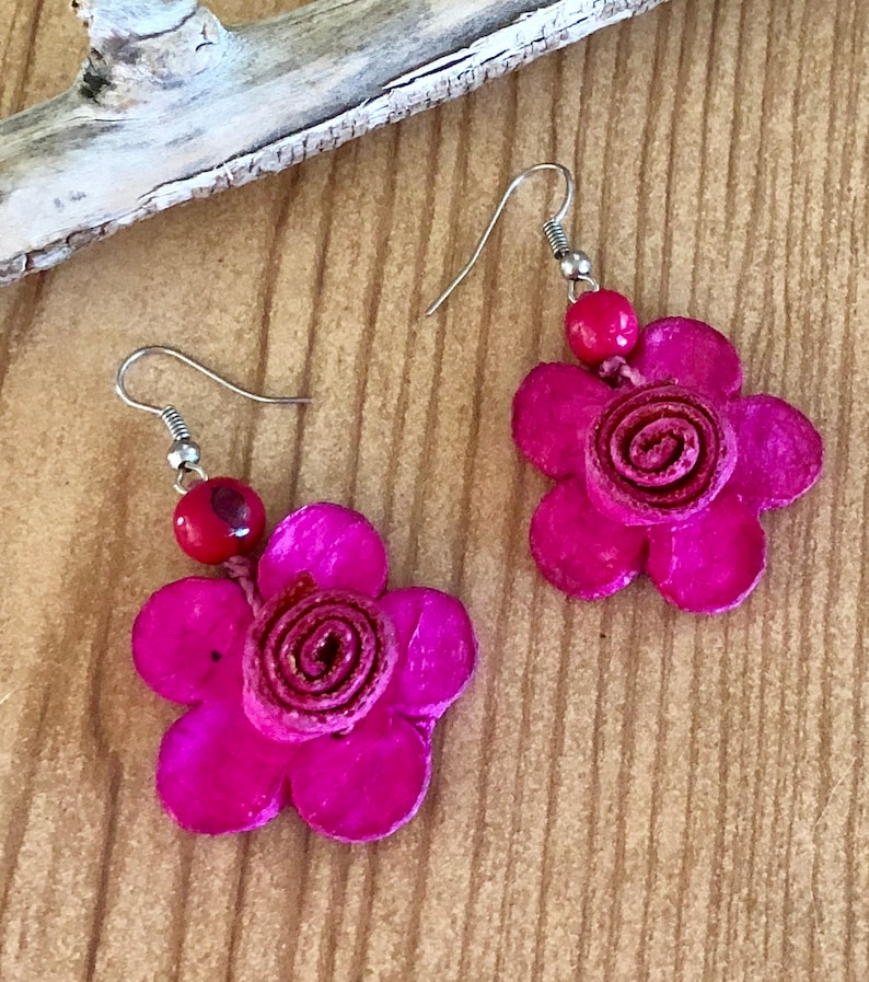 Eco-friendly Flowers Orange Peel Necklace and Earrings Set New Bio-degradable Peruvian Handmade Set. Organic