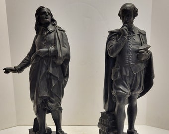 Figuras antiguas del siglo 19 William Shakespeare y John Milton Spelter sobre base de hierro fundido, vendidas como un par. Excelente estado.
