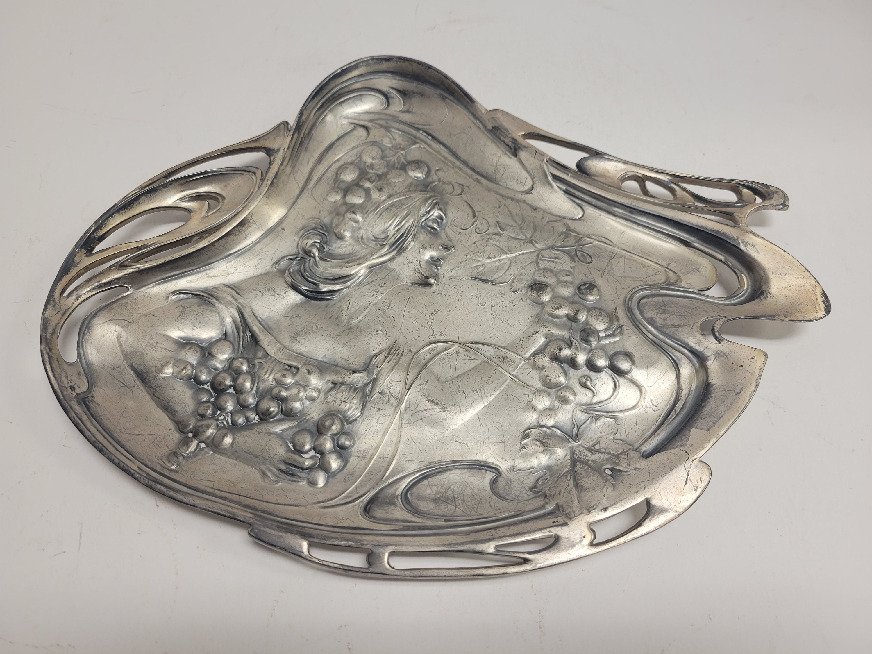 RARE, Circa 1900. Antique ART NOUVEAU Tray by American Silver