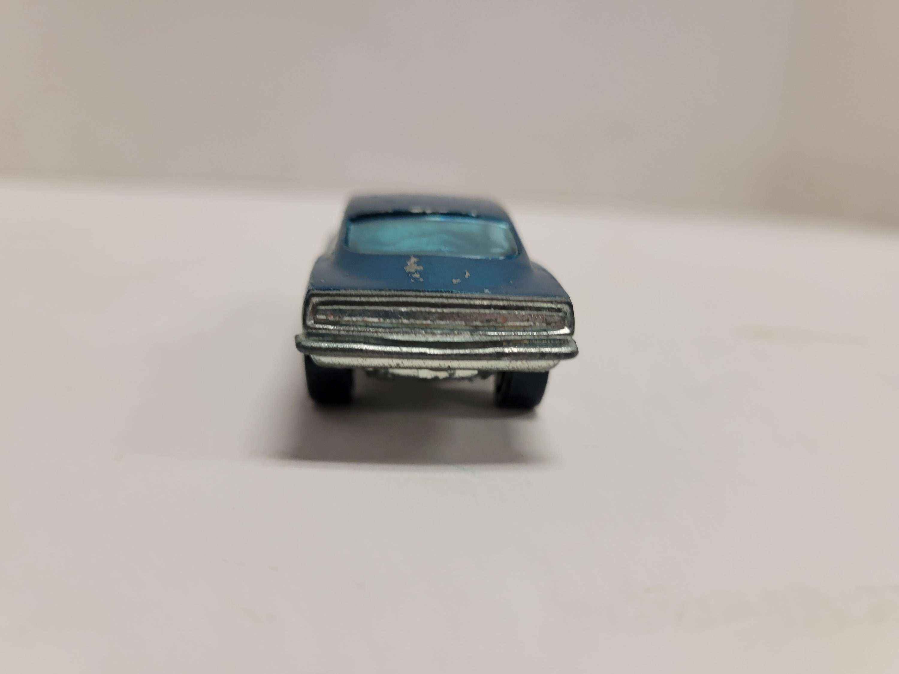 ロードランナー　1968年製　WB.ビンテージ品 Vintage 1968 Hot Wheels Redline Custom Barracuda - Aqua W