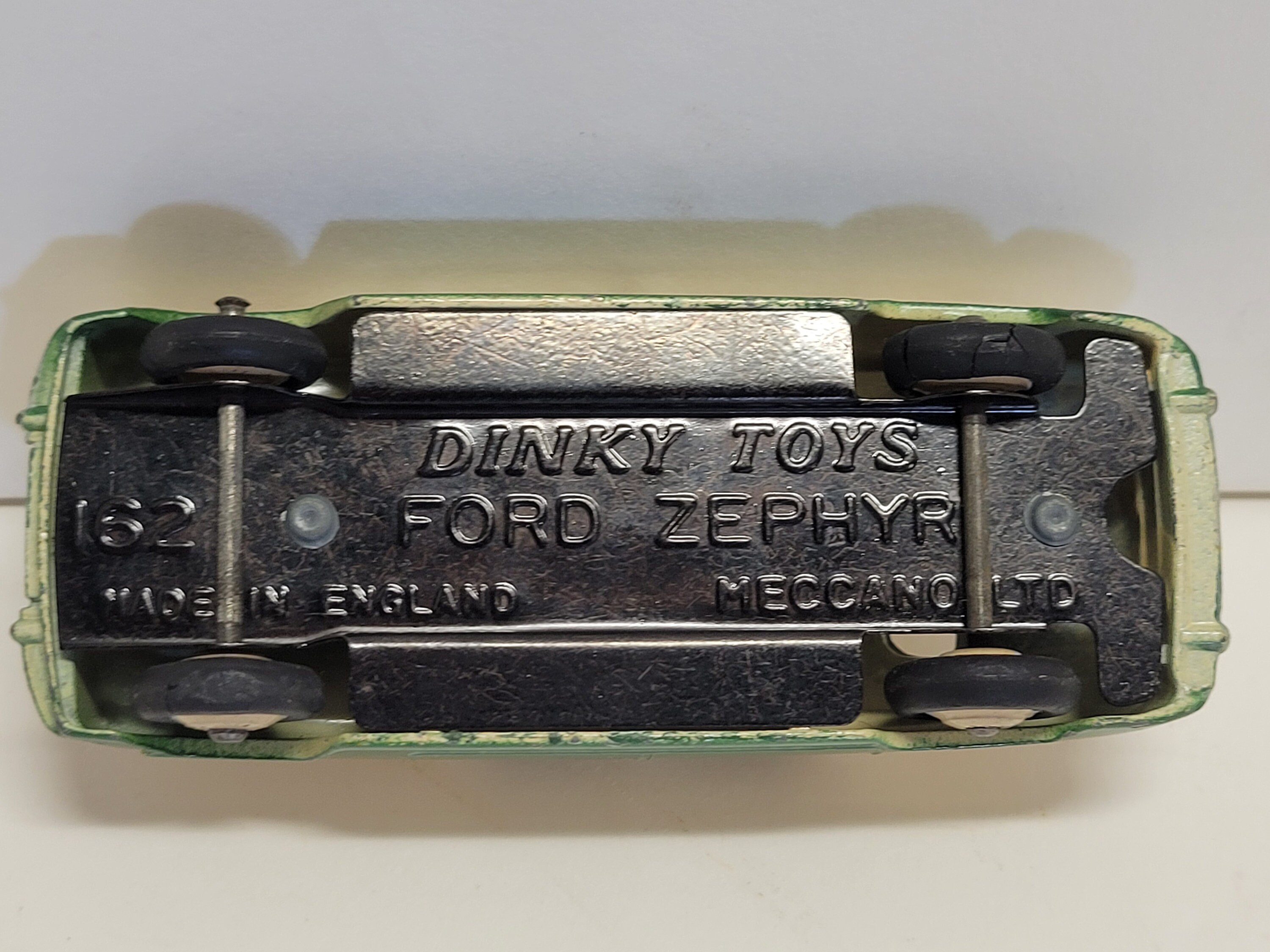 1950's Vintage Dinky Toys , Meccano LTD, 162 Ford Zephyr Saloon Toy Car, 2 Tone Paint With Original Box Made in England - Etsy 1950's Vintage Dinky Toys , Meccano LTD, 162 Ford Zephyr Saloon Toy Car, 2 Tone Paint With Original Box Made in England - Etsy
