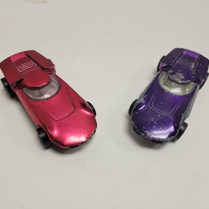 Vintage, All Original,    1968 Mattel   Hot Wheels Redline TURBOFIRE Purple OR Red  w/  White Interior Very Nice