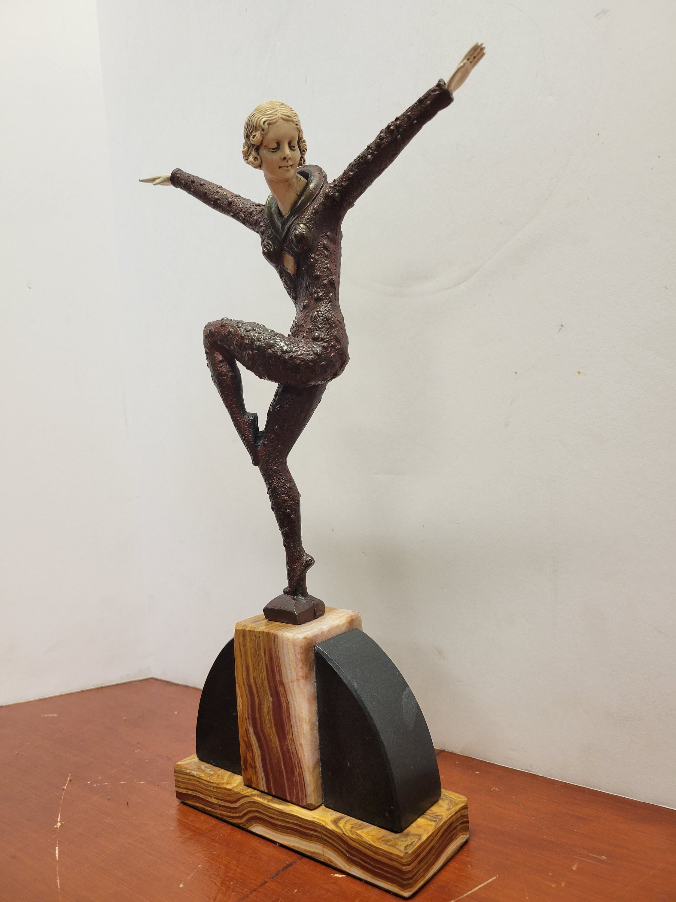 Vintage /antique, Art Deco, Signed , D.H. Chiparus (1886-1947