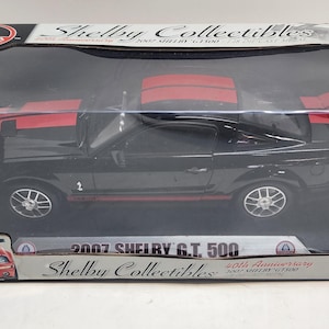 2007 Shelby GT 500, Mustang 1/18 Scale Diecast Model Car by Shelby
