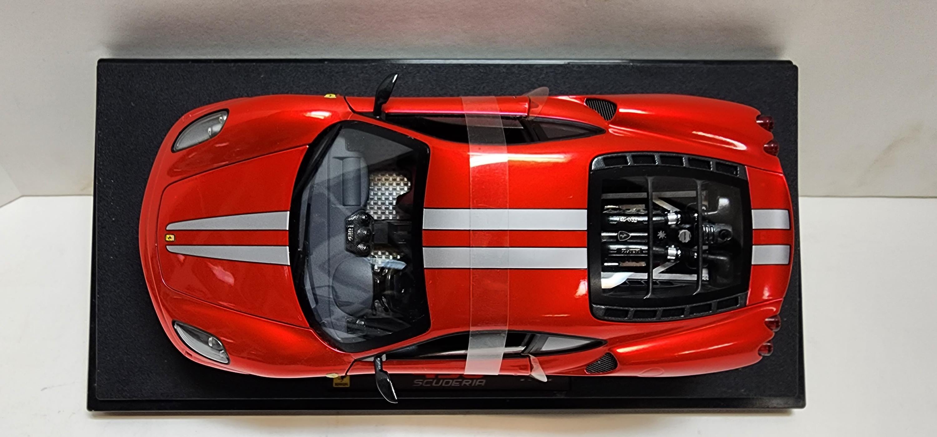 Ferrari 430 Scuderia Hot Wheels Super Elite 1/18scale, Red