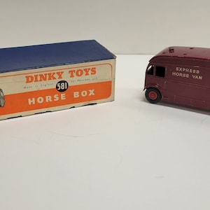Vintage, 1950s, Dinky Toys  Horse Box Truck.  Early Version of no. 980, for US  Export, Previously no. 581. w/ Original Box