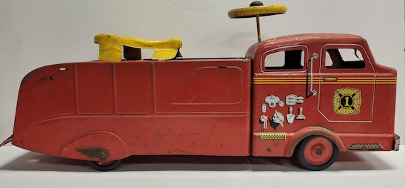 1920 s 30 s Antique Marx Ride on Fire Truck With Steering