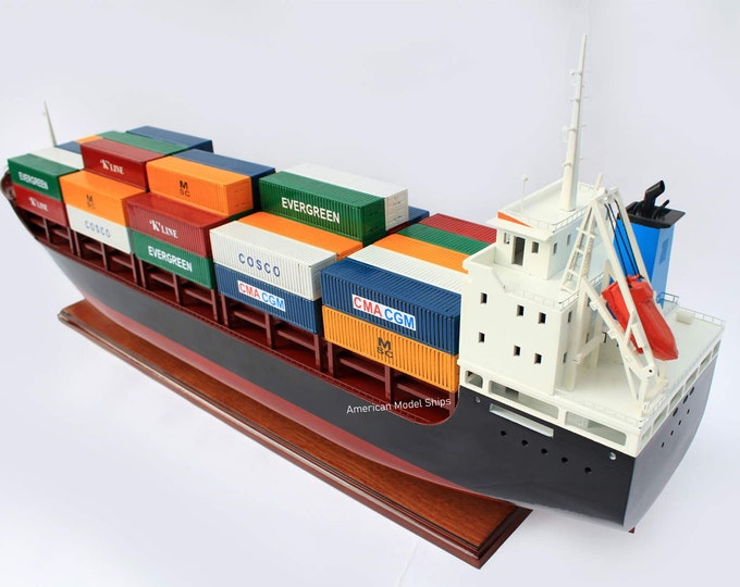 CUSTOM CONTAINER Ship Model 32