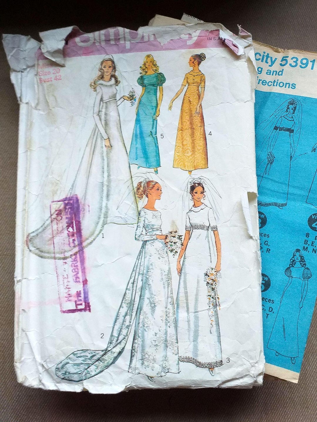 1970's Simplicity Wedding or Bridesmaid Dress with Juliet Sleeve - Bust 36